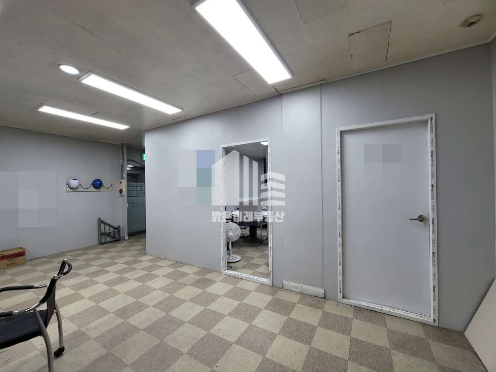 인천 미추홀구 숭의동 룸8, 철거가능, 화장실단독사용, 엘베유, 발코니 월세 매물번호 12067 사진 17