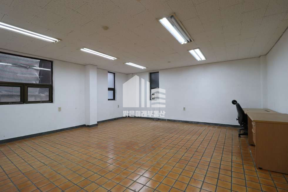 인천 부평구 십정동 FIRST FLOOR, 건물안쪽 깊숙한 위치의 1층, 수도인입 월세 매물번호 10271 사진 19