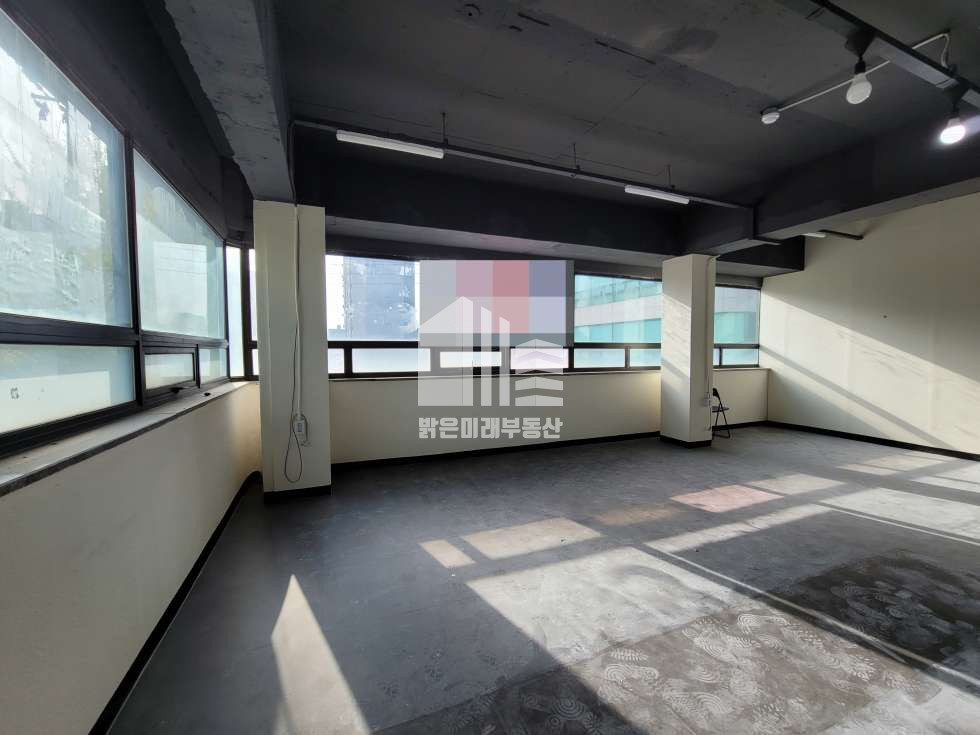 인천 남동구 간석동 DOUBLE 역세권, 오픈형천장, 분위기굿, 정남향창, 간판확보 월세 매물번호 10595 사진 15
