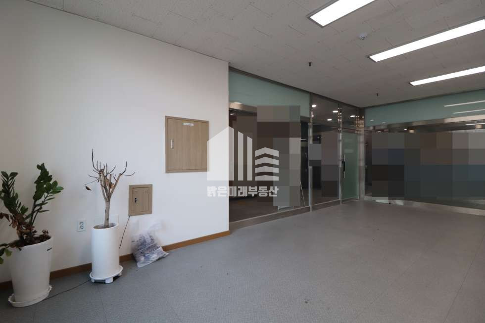 인천 남동구 구월동 예술회관역 바로 앞 초역세권 매우 깨끗한 사무실, 냉난방기 무상으로 사용 월세 매물번호 11551 사진 13