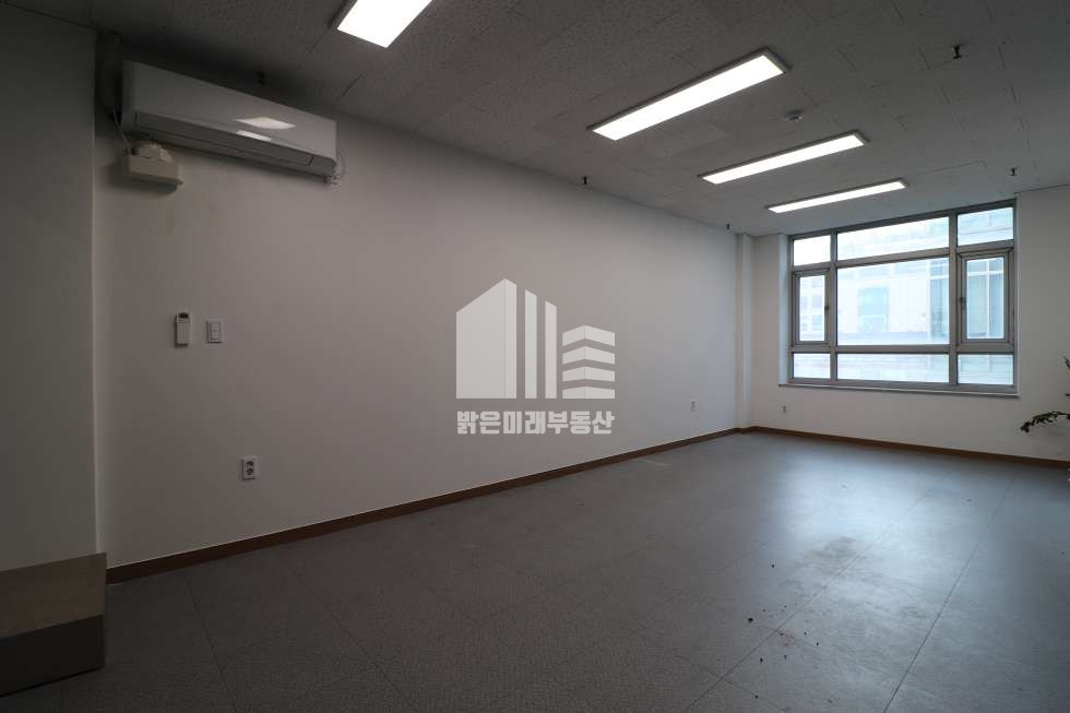 인천 남동구 구월동 예술회관역 바로 앞 초역세권 매우 깨끗한 사무실, 냉난방기 무상으로 사용 월세 매물번호 11551 사진 26