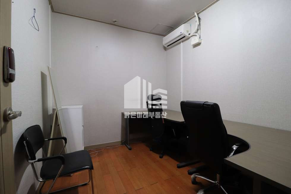 인천 미추홀구 주안동 탑층, 조용하고 쾌적한 층 내 위치, 집기일체무상 월세 매물번호 11114 사진 2