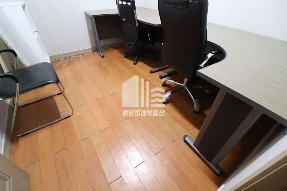 인천 미추홀구 주안동 탑층, 조용하고 쾌적한 층 내 위치, 집기일체무상 월세 매물번호 11114 사진 7