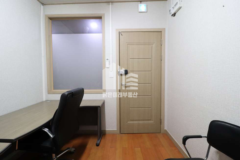 인천 미추홀구 주안동 탑층, 조용하고 쾌적한 층 내 위치, 집기일체무상 월세 매물번호 11114 사진 10