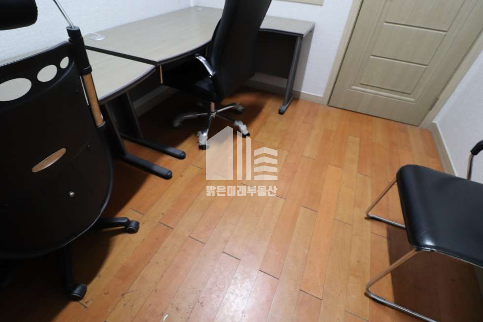인천 미추홀구 주안동 탑층, 조용하고 쾌적한 층 내 위치, 집기일체무상 월세 매물번호 11114 사진 12