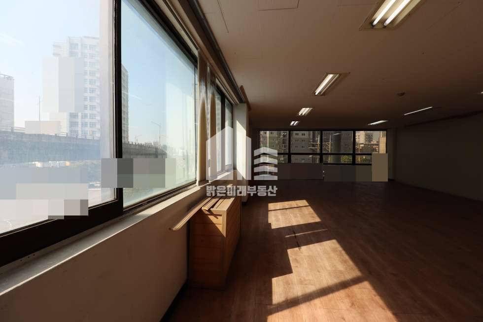 인천 남동구 간석동 역바로 앞 입지최상, 널찍한창, 직사각기둥없는구조 월세 매물번호 10009 사진 12