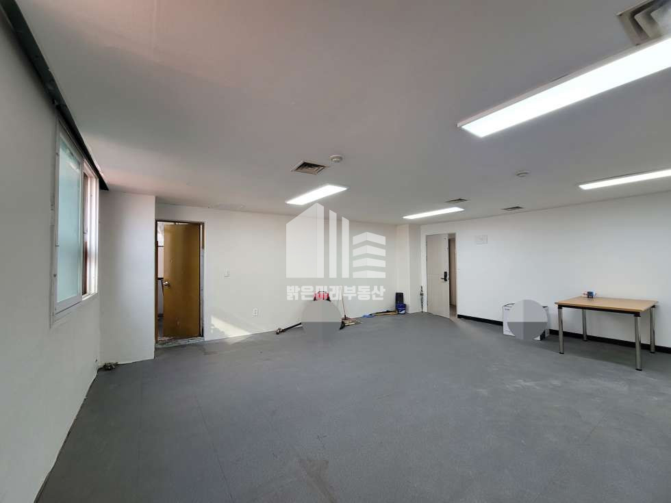 인천 연수구 연수동 내부 전면 수리를 마친 상태, 발코니 유 월세 매물번호 12495 사진 9
