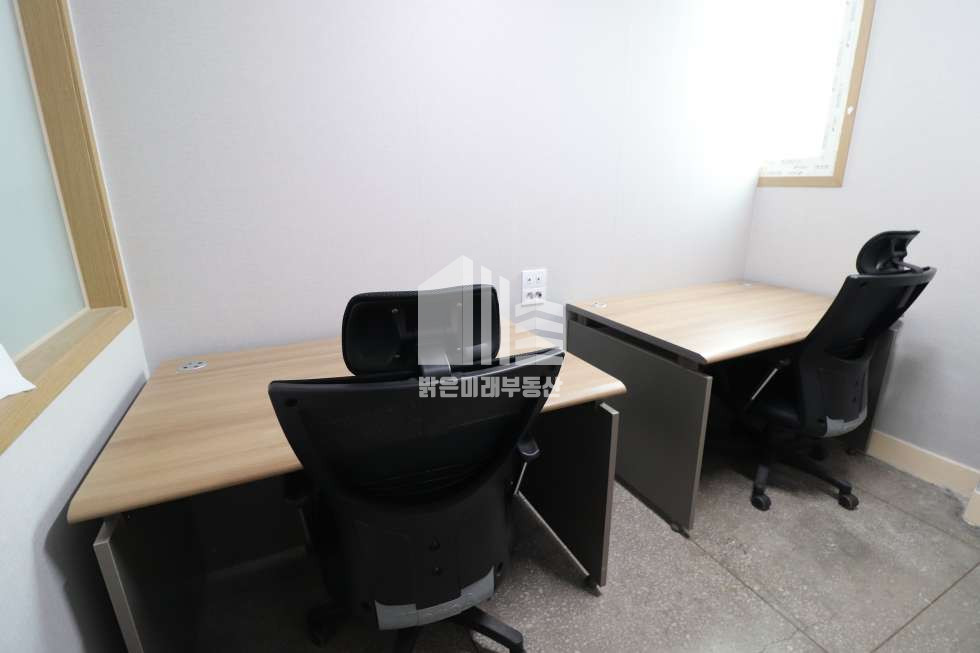 인천 미추홀구 주안동 책상2세트, 인터넷유, 주차상당히 좋은 단기사무실 월세 매물번호 10553 사진 4