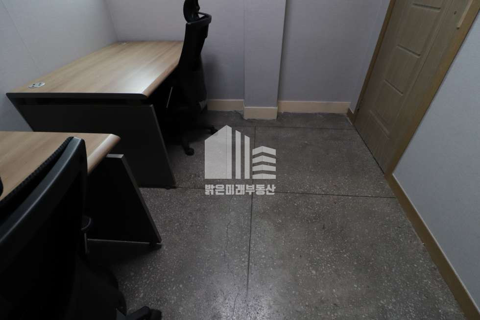 인천 미추홀구 주안동 책상2세트, 인터넷유, 주차상당히 좋은 단기사무실 월세 매물번호 10553 사진 10