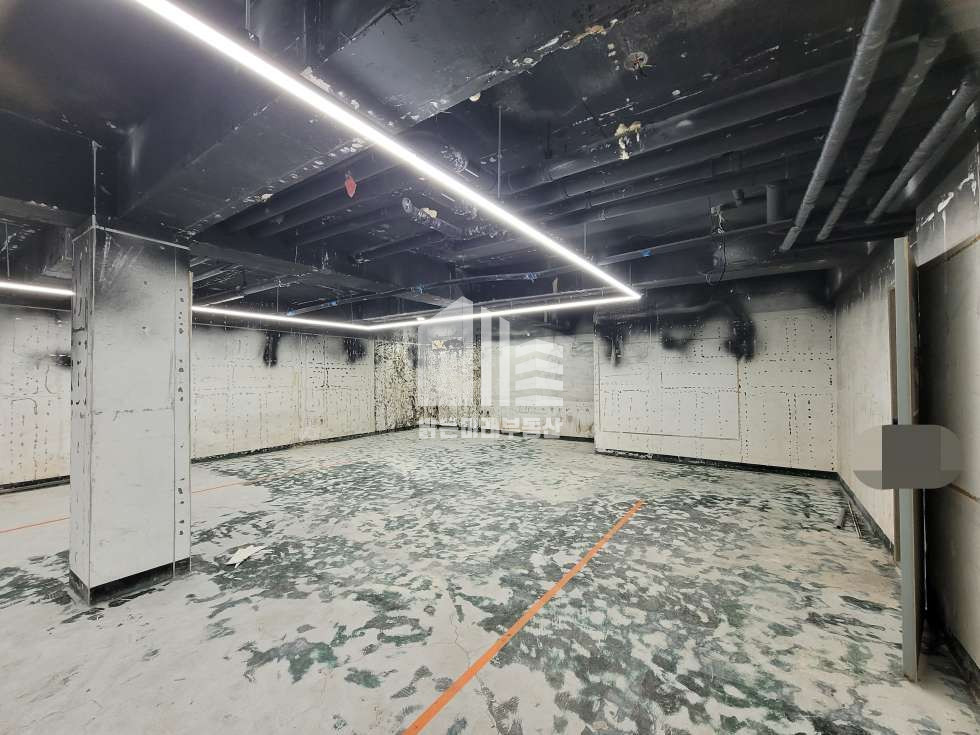 인천 남동구 구월동 오픈 천장인 지하층, 블랙톤의 분위기 깨끗함 월세 매물번호 12473 사진 21