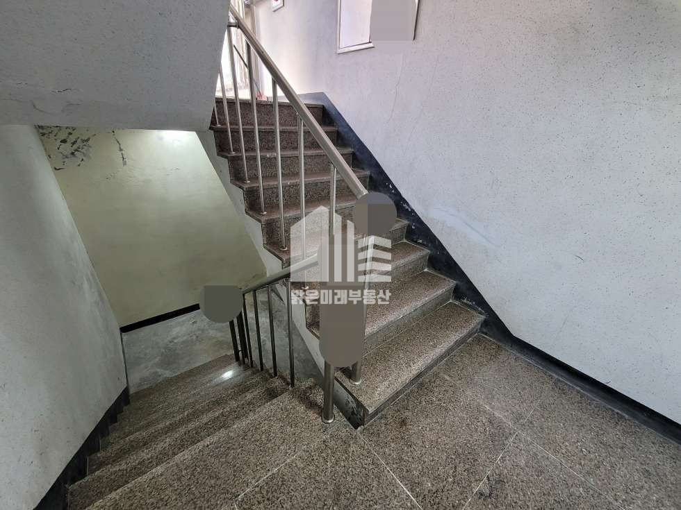 인천 남동구 구월동 오픈 천장인 지하층, 블랙톤의 분위기 깨끗함 월세 매물번호 12473 사진 24