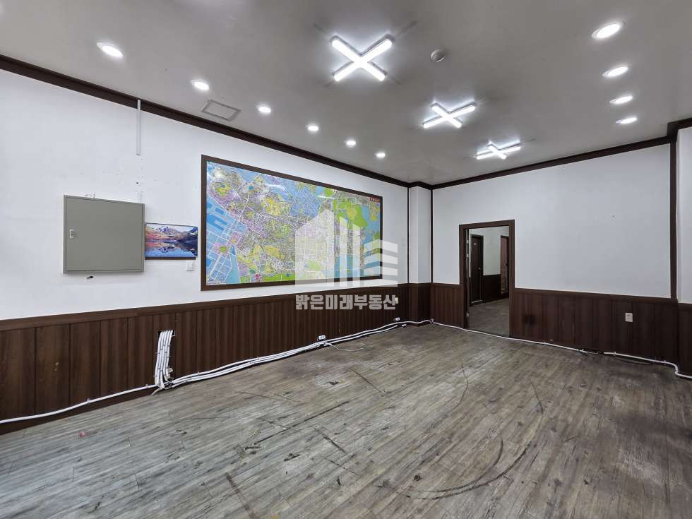 인천 미추홀구 주안동 주안역 대로변 1층 단독사용, 룸1, 화장실내부 월세 매물번호 11404 사진 2