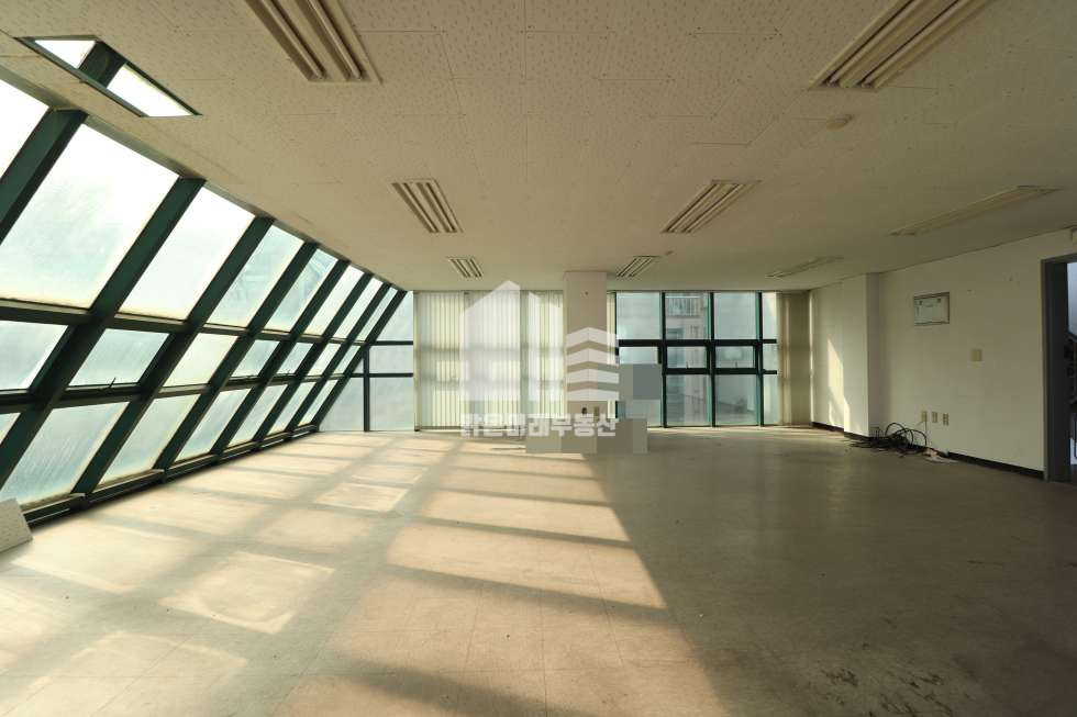 인천 미추홀구 학익동 남향 서향창, 엘베유, 부담적은 보증금, 건물외관준수 월세 매물번호 11941 사진 1