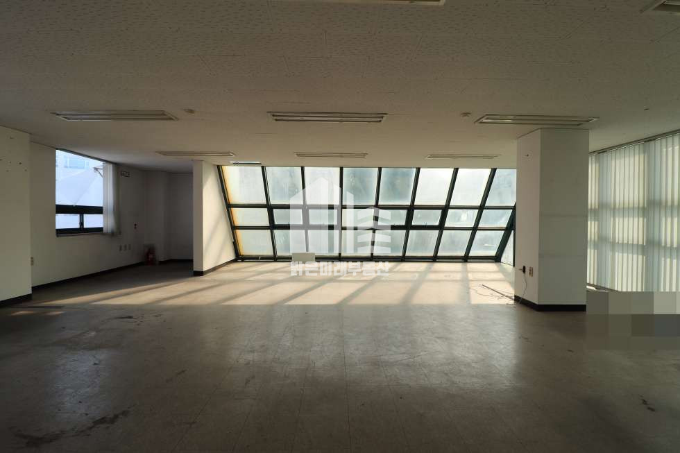 인천 미추홀구 학익동 남향 서향창, 엘베유, 부담적은 보증금, 건물외관준수 월세 매물번호 11941 사진 2