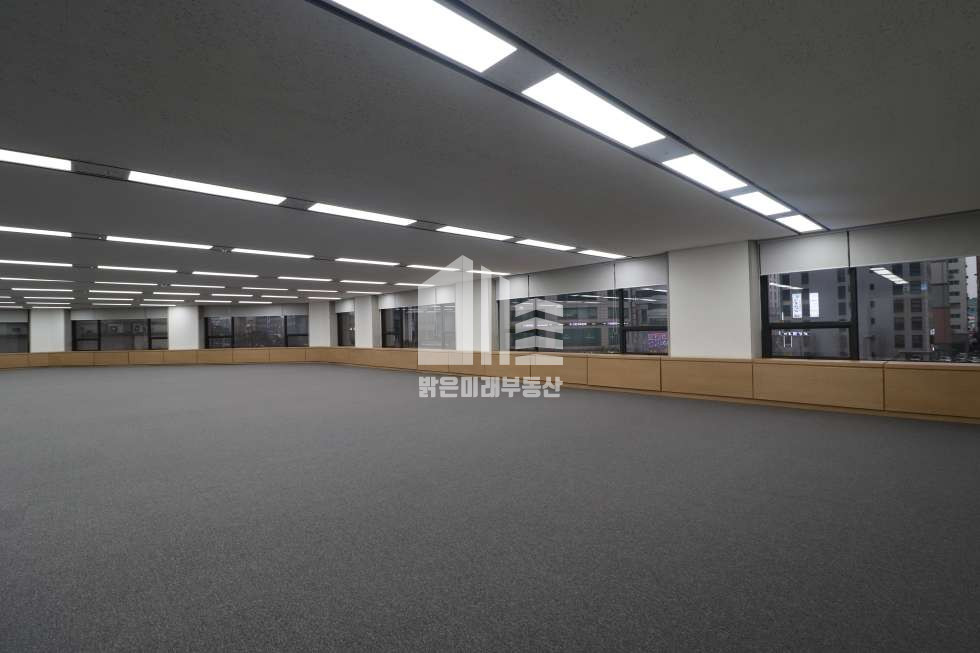 인천 남동구 구월동 매머드급건물, 관리비에 전기세등 공과금 일체포함 월세 매물번호 10081 사진 2