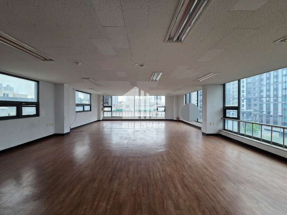 인천 남동구 간석동 서남북향 창이 커서 환함, 엘리베이터 주차장 구비 월세 매물번호 12757 사진 1