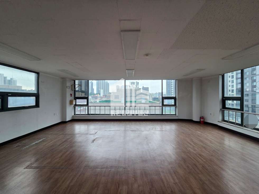인천 남동구 간석동 서남북향 창이 커서 환함, 엘리베이터 주차장 구비 월세 매물번호 12757 사진 23